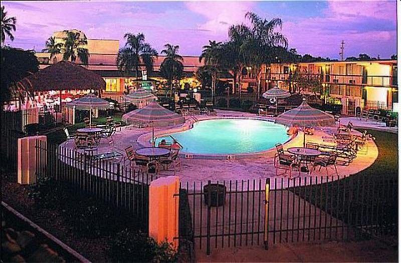 Clarion Hotel Fort Myers Kültér fotó